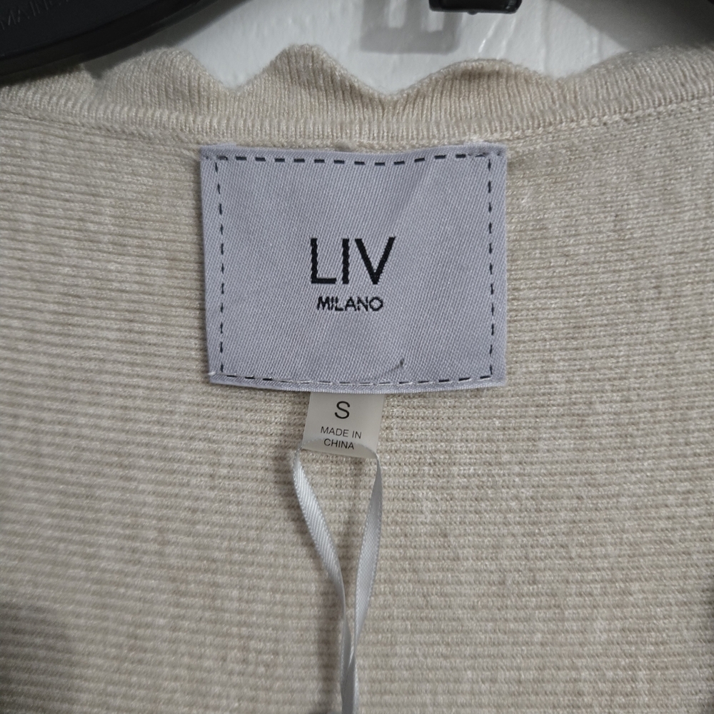 Women's Cream Sweater with Lace Details - Picture 2 of 6